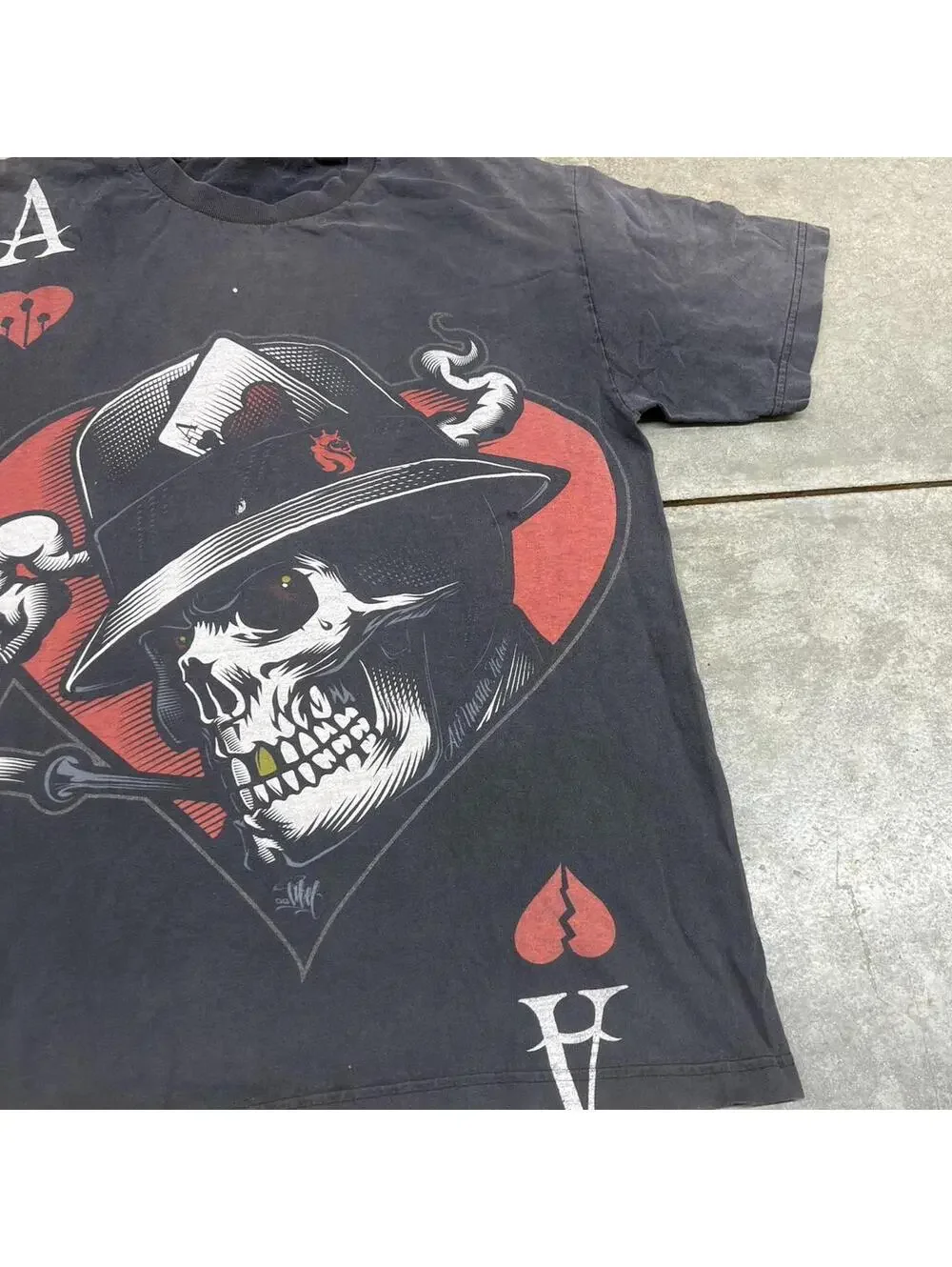 vintage untouchable playing card skull ace of spades faded black shirt large